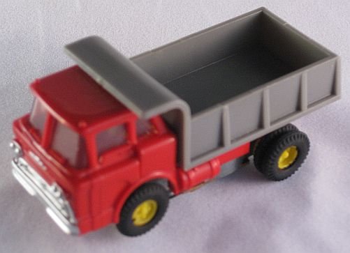 1582_Mack Dump Truck